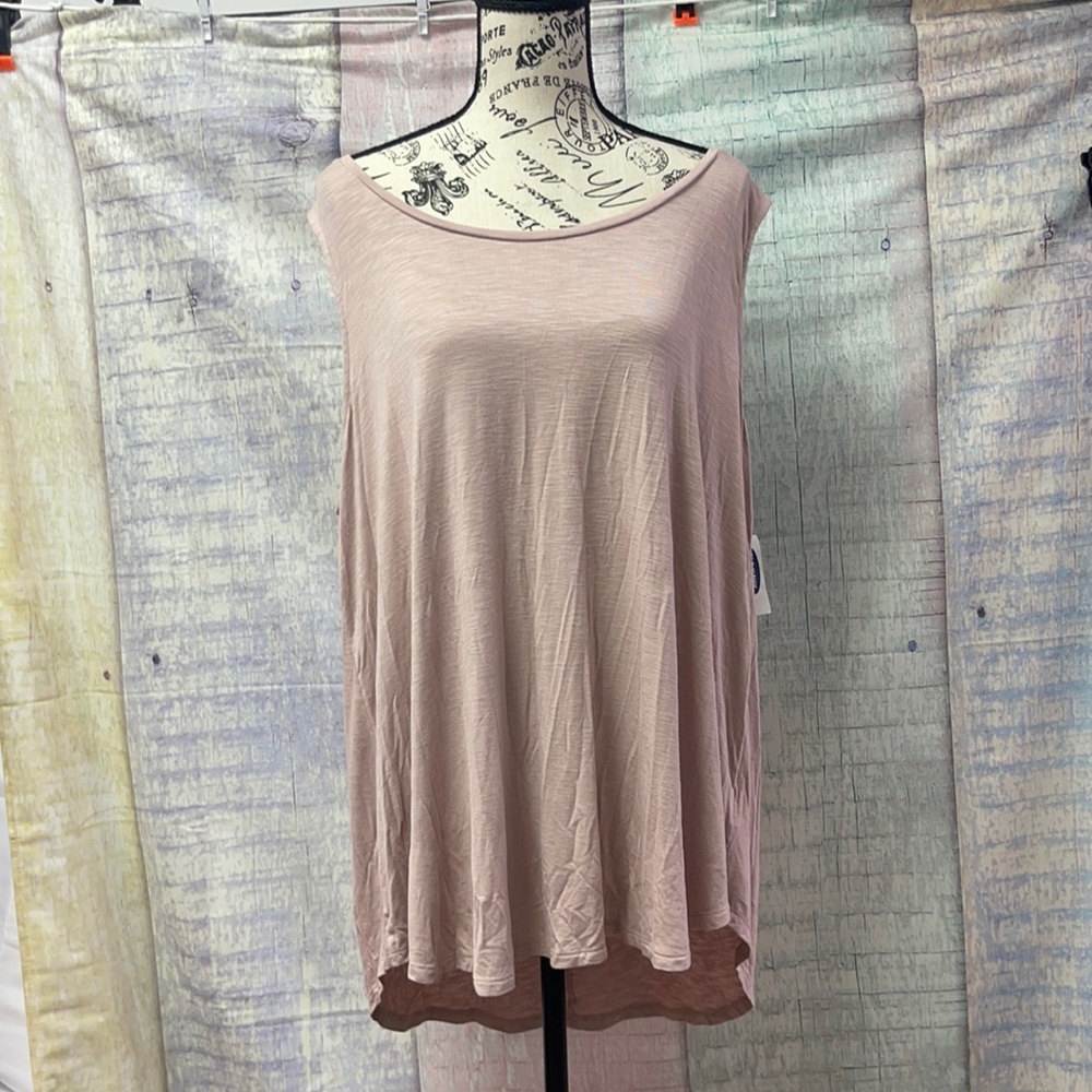 Brand new with tags Old Navy Woman’s top. XXL.